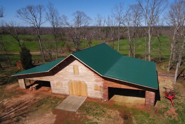 barn pressure wash