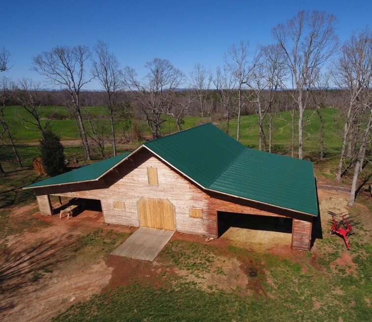 barn pressure wash